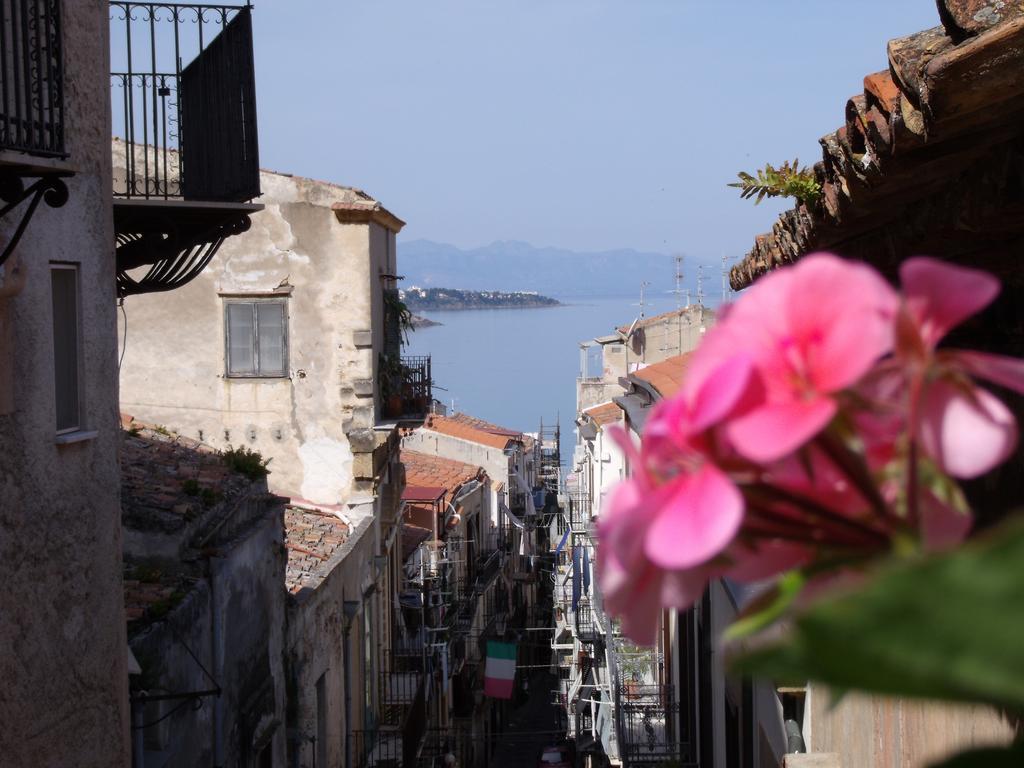Bed And Breakfast L&P Cefalù Exterior foto