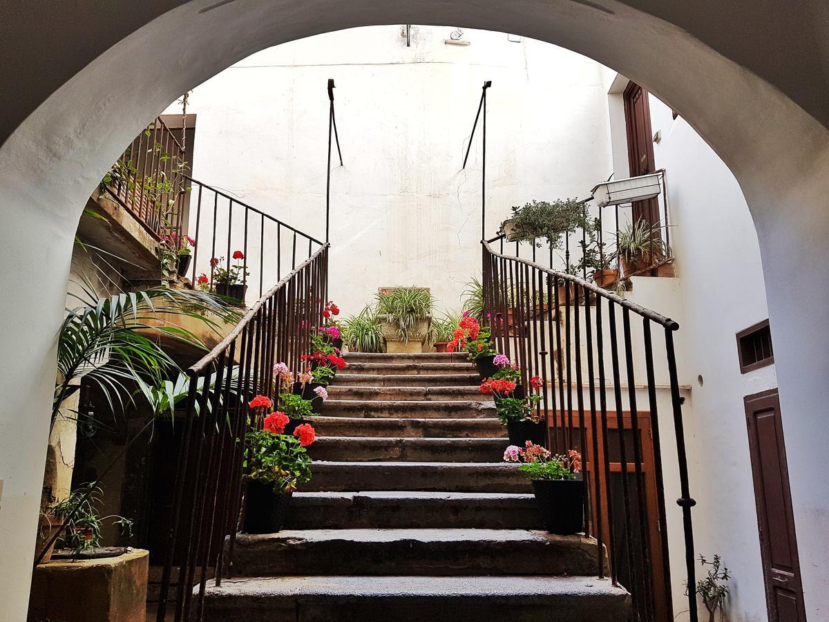 Bed And Breakfast L&P Cefalù Exterior foto